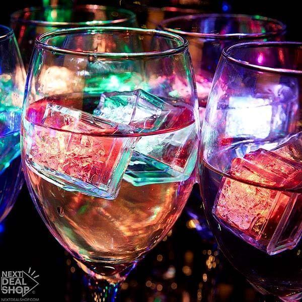 12 Peças de Jogo de Cubos de Gelos de LED com Ativação por Água! - Falacomigo.com